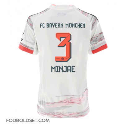 Bayern Munich Kim Min-jae #3 Udebanetrøje Dame 2025-26 Kortærmet Bayern Munich Kim Min-jae #3 Udebanetrøje Dame 2025-26 Kortærmet